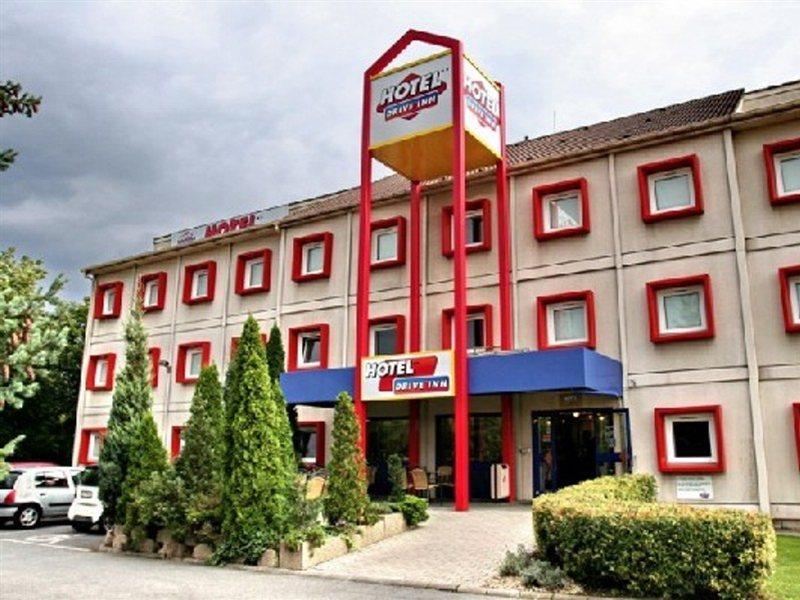 Drive Inn Hotel Törökbálint Dış mekan fotoğraf