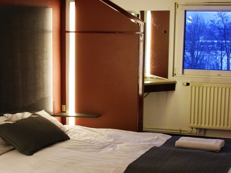 Drive Inn Hotel Törökbálint Dış mekan fotoğraf